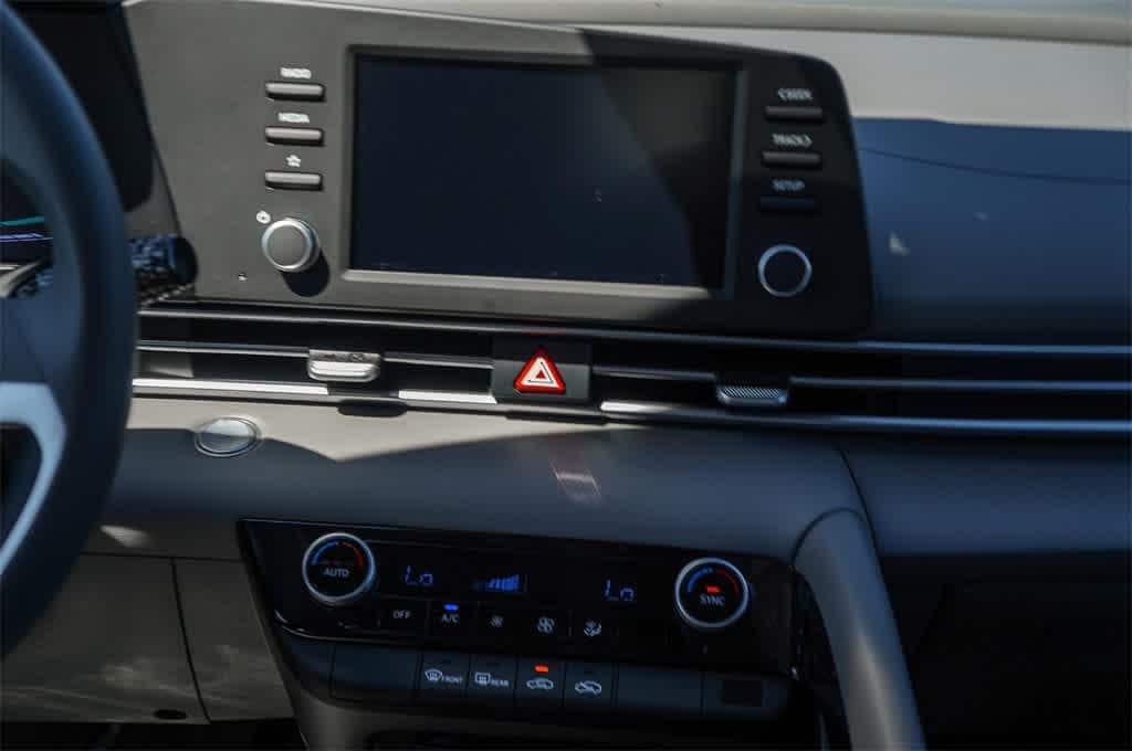 Thumbnail: 2025 Hyundai Elantra - 14