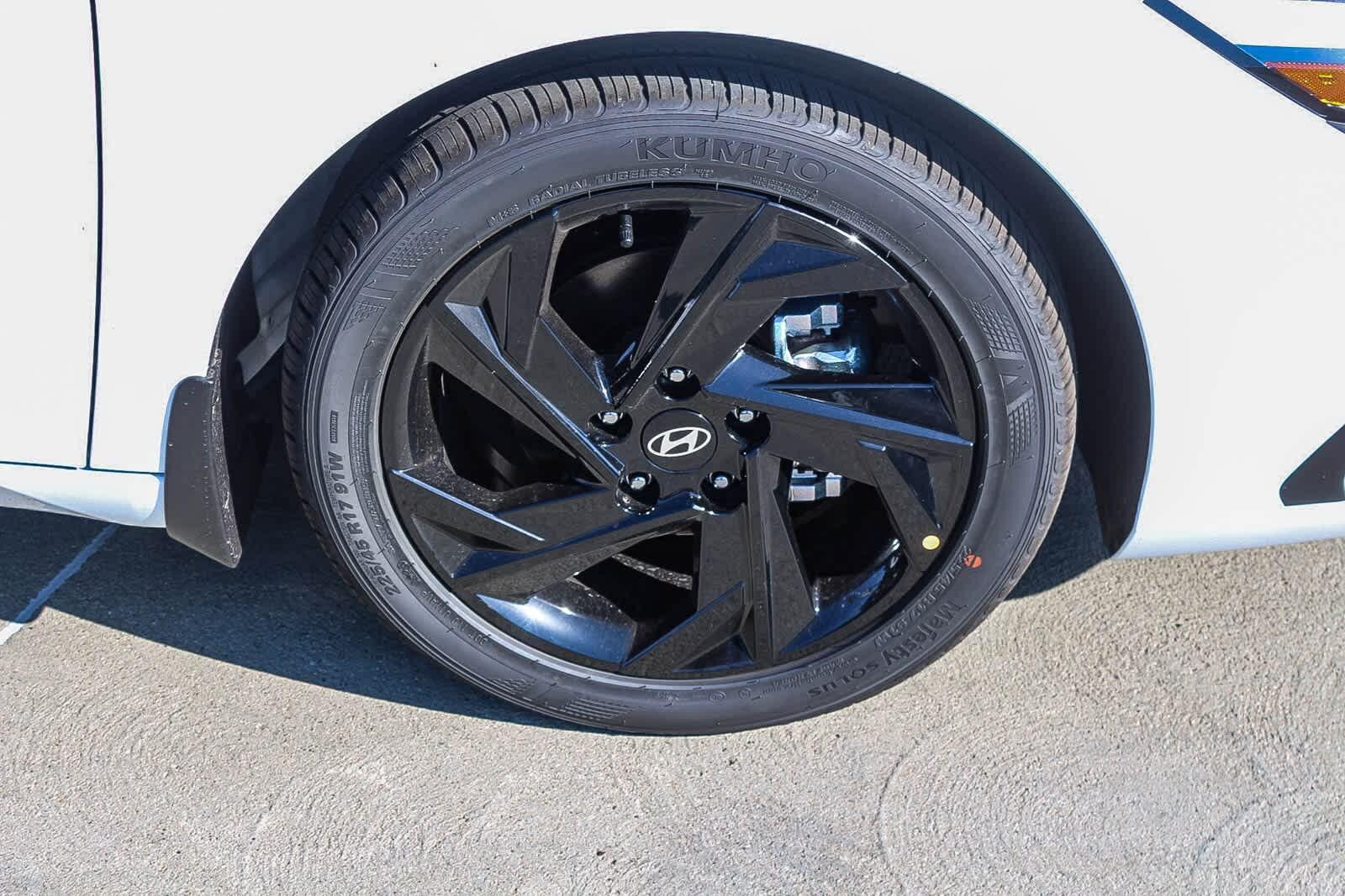 Thumbnail: 2026 Hyundai Elantra - 11