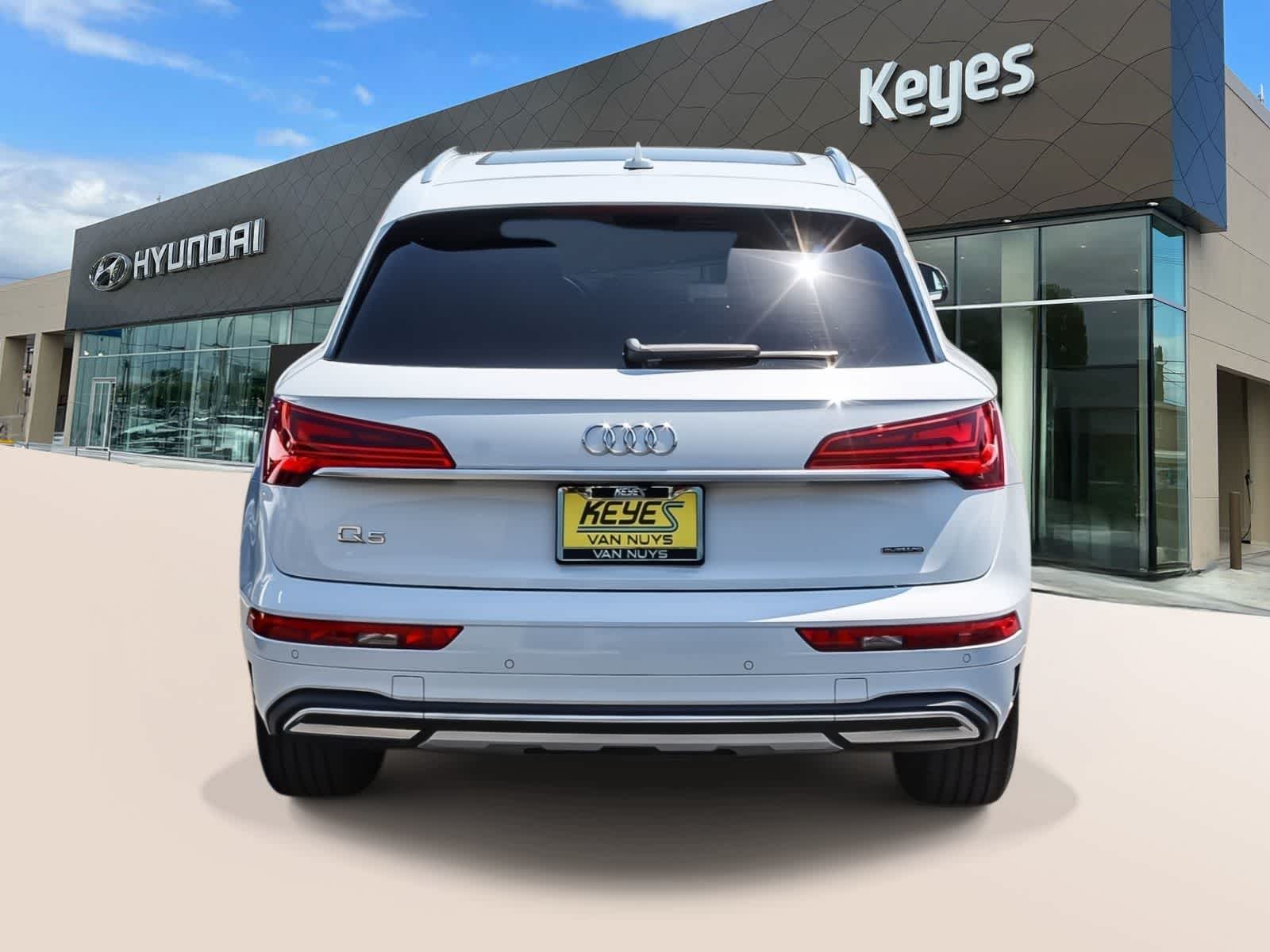 Thumbnail: 2023 Audi Q5 - 6