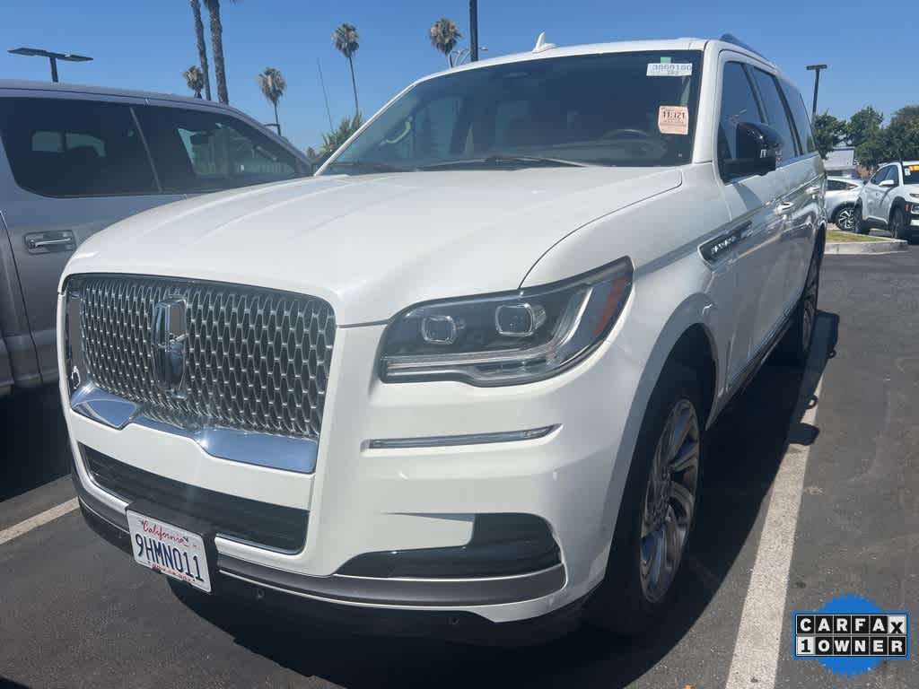 Thumbnail: 2023 Lincoln Navigator - 1