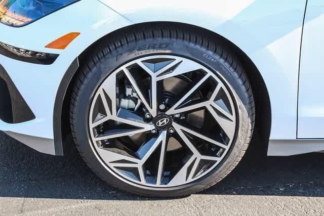 Thumbnail: 2025 Hyundai Ioniq 6 - 9