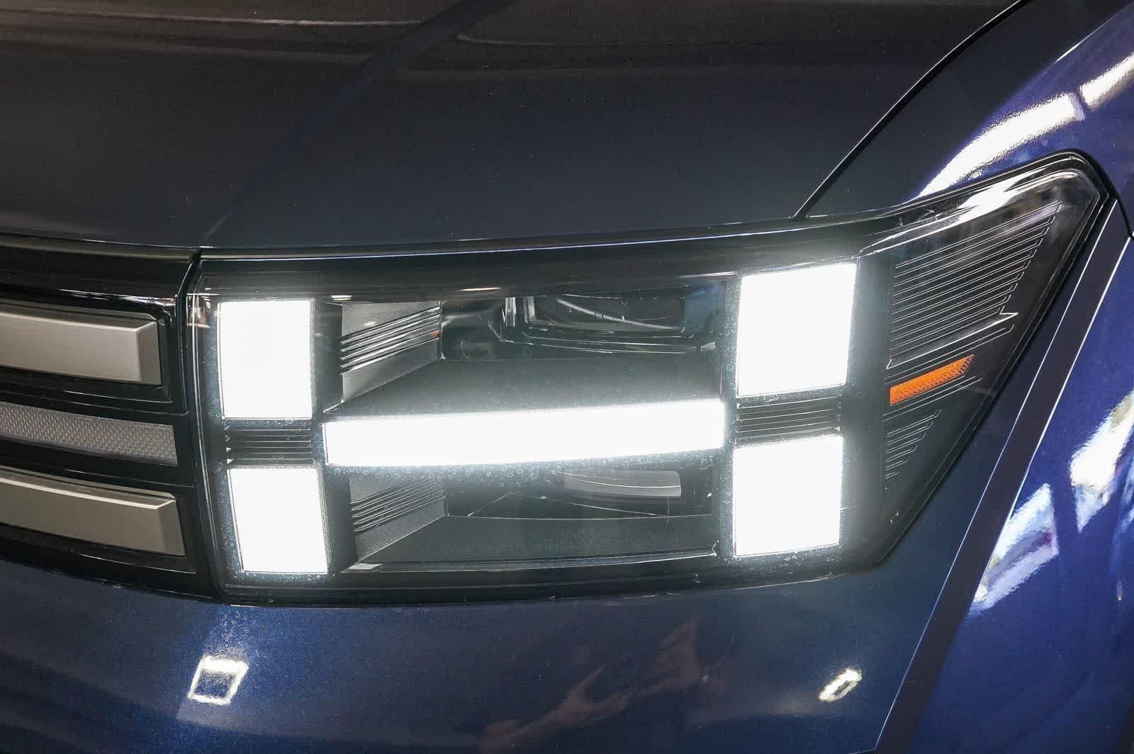 Thumbnail: 2026 Hyundai Santa Fe - 12