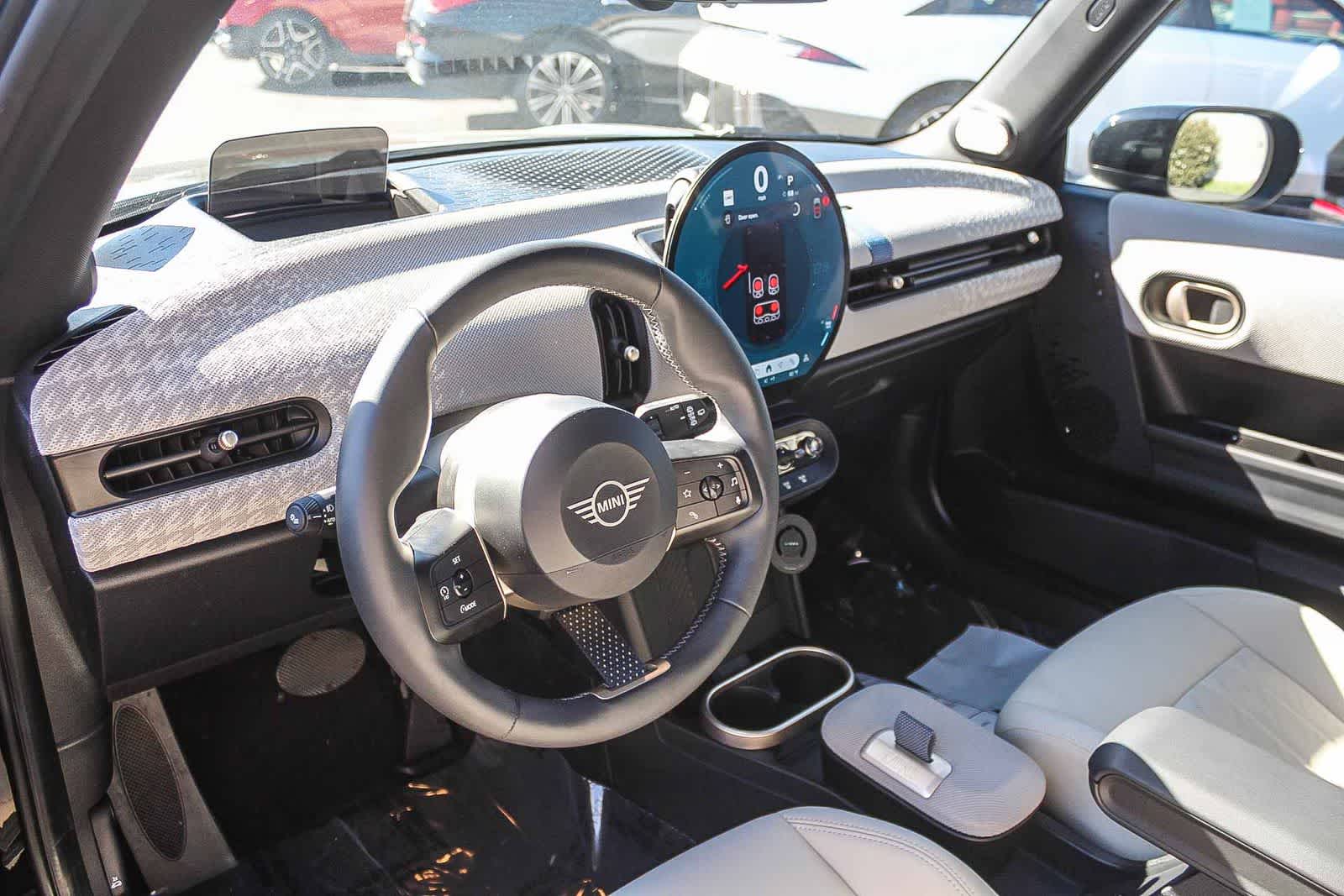 Thumbnail: 2025 MINI Cooper Hardtop - 21