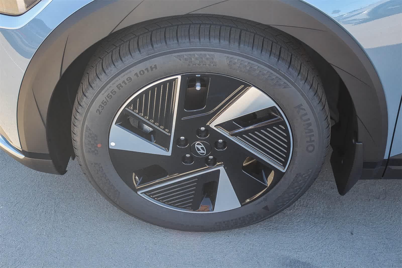 Thumbnail: 2026 Hyundai Ioniq 5 - 12