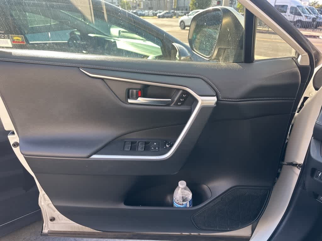 2020 Toyota RAV4 Limited 6