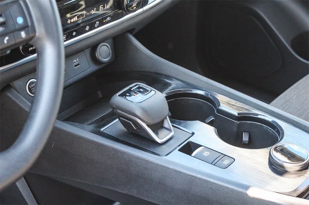 Thumbnail: 2021 Nissan Rogue - 16