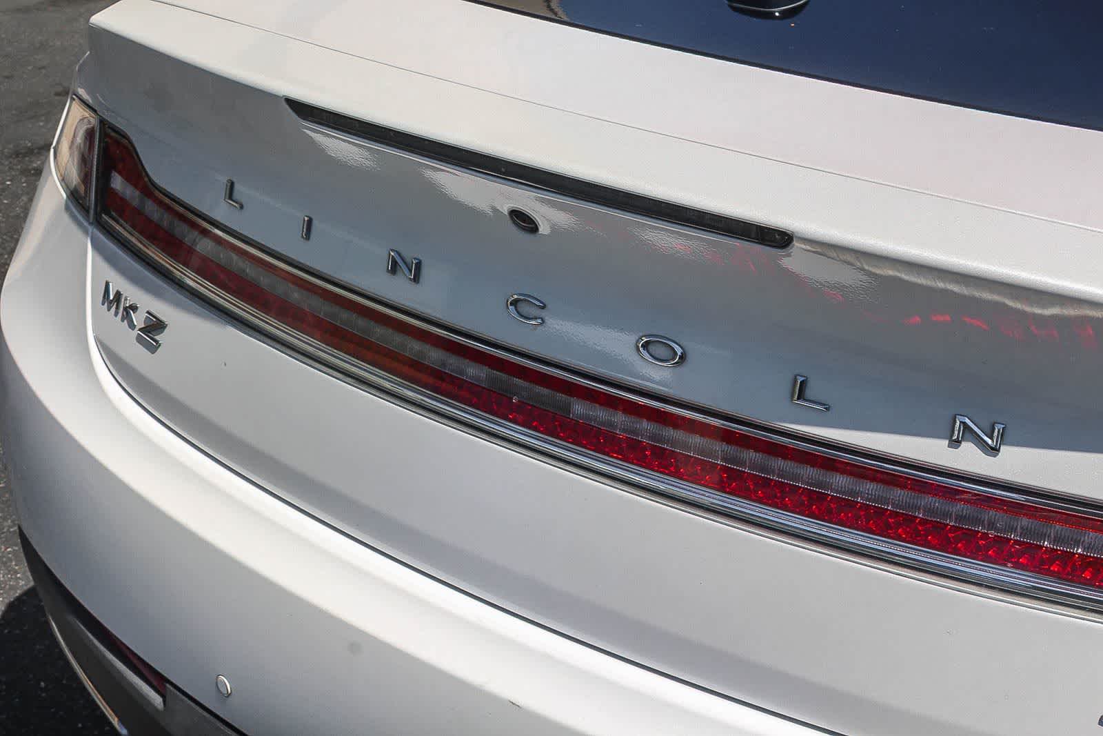 Thumbnail: 2019 Lincoln MKZ - 9