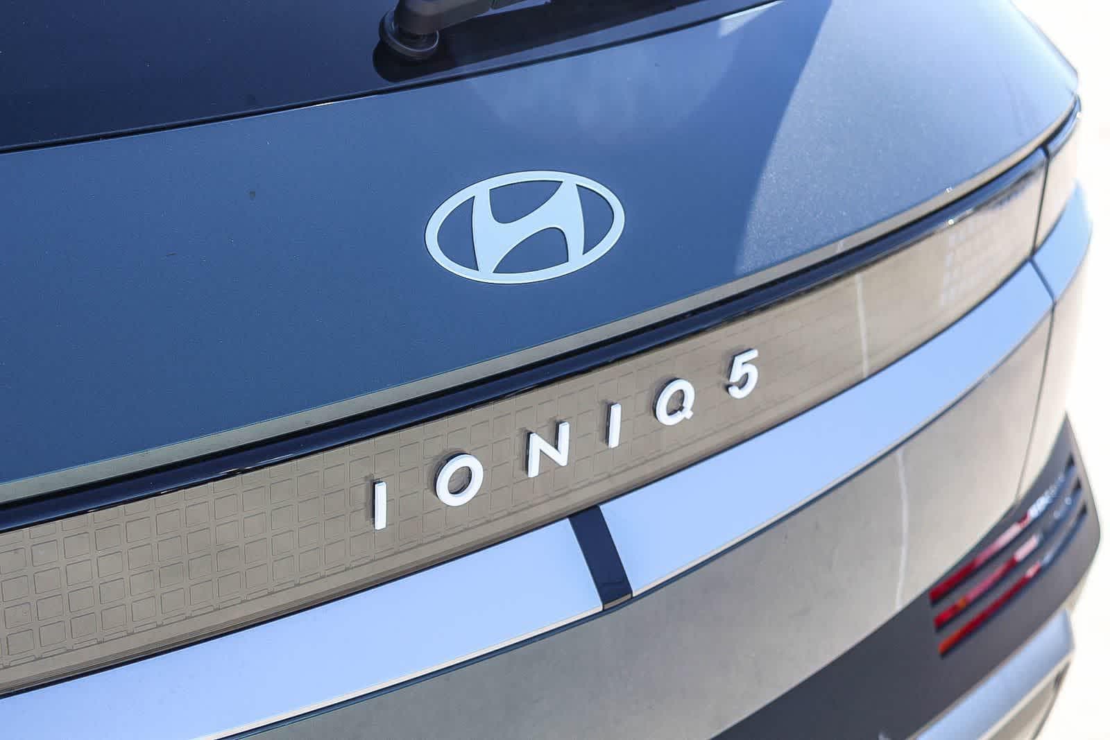 Thumbnail: 2026 Hyundai Ioniq 5 - 14