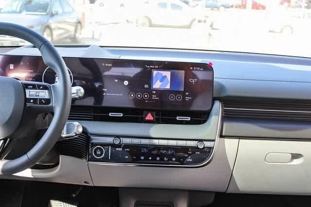 2025 Hyundai Ioniq 5 Limited 15