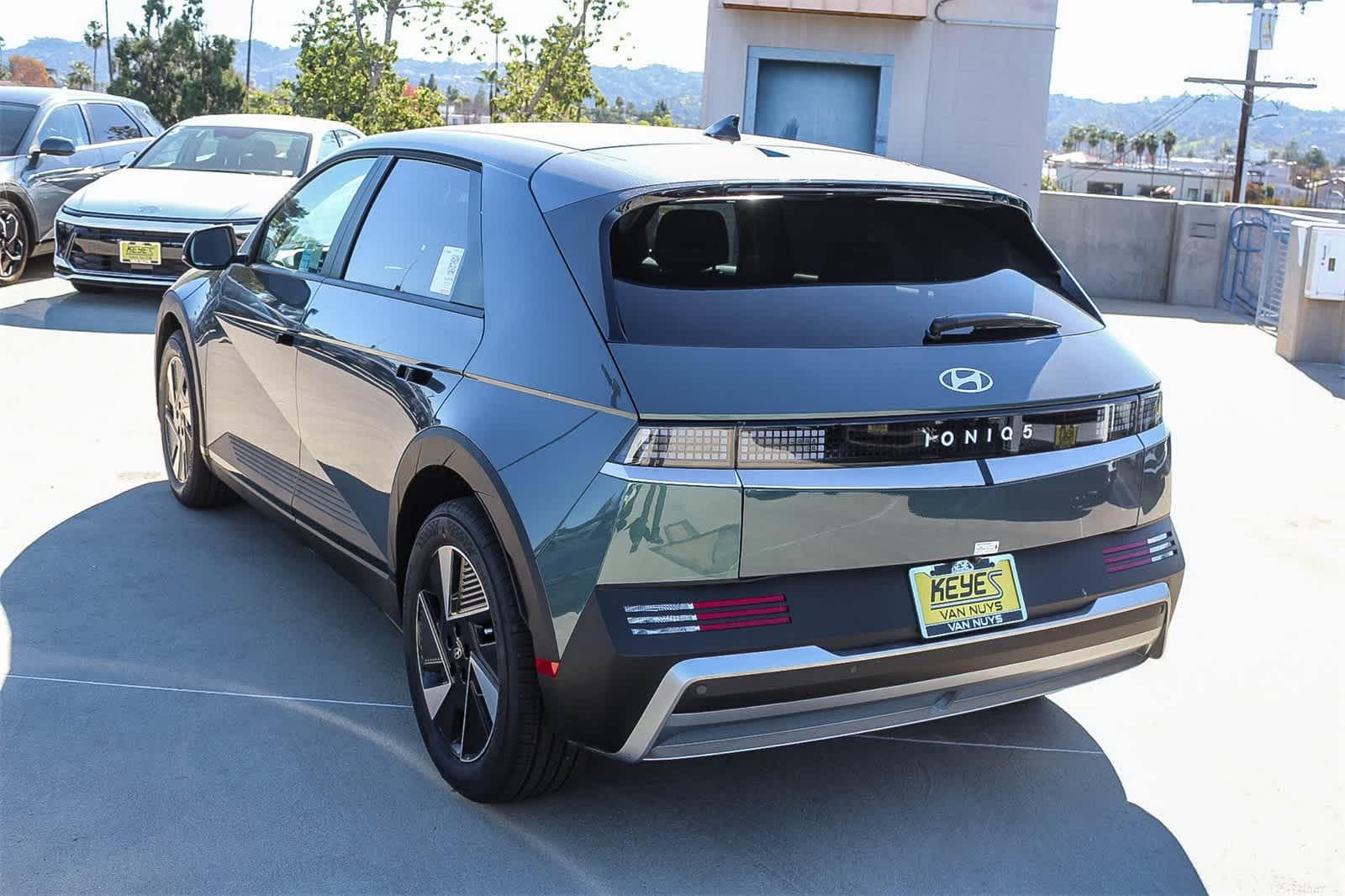 Thumbnail: 2026 Hyundai Ioniq 5 - 7