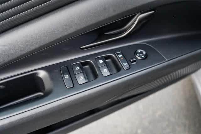 Thumbnail: 2025 Hyundai Elantra - 24