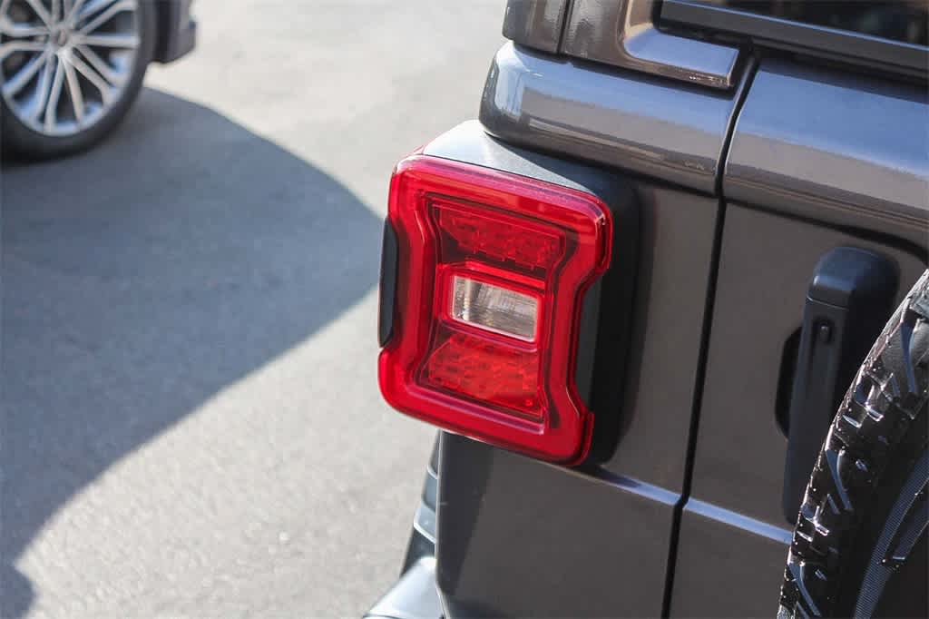 Thumbnail: 2018 Jeep Wrangler - 8