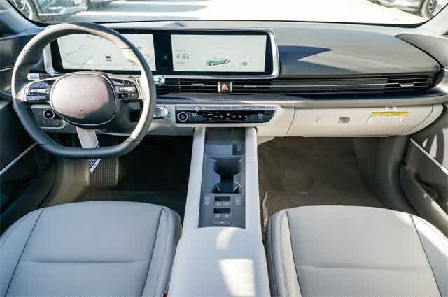 Thumbnail: 2023 Hyundai Ioniq 6 - 12