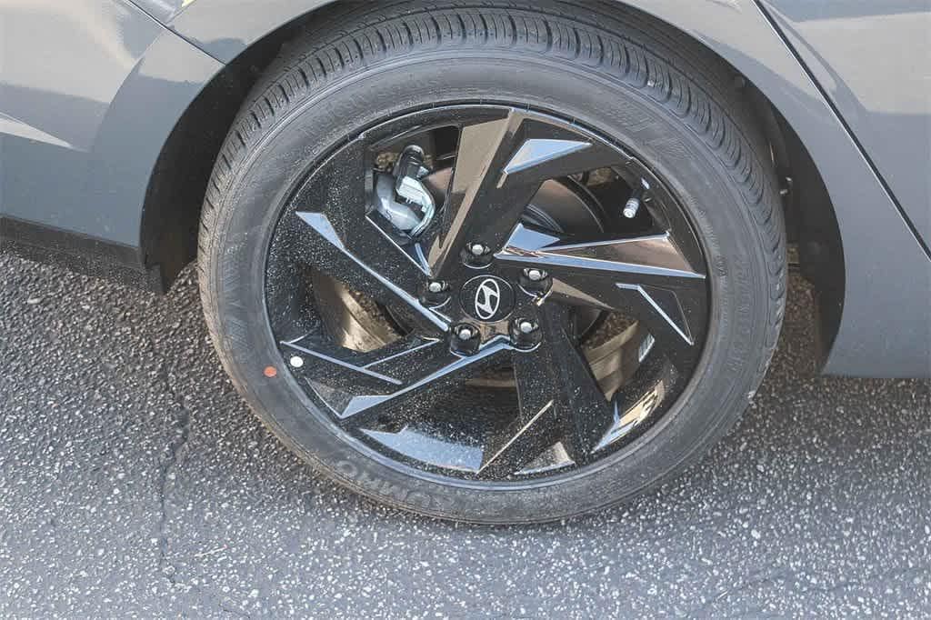 Thumbnail: 2026 Hyundai Elantra - 9