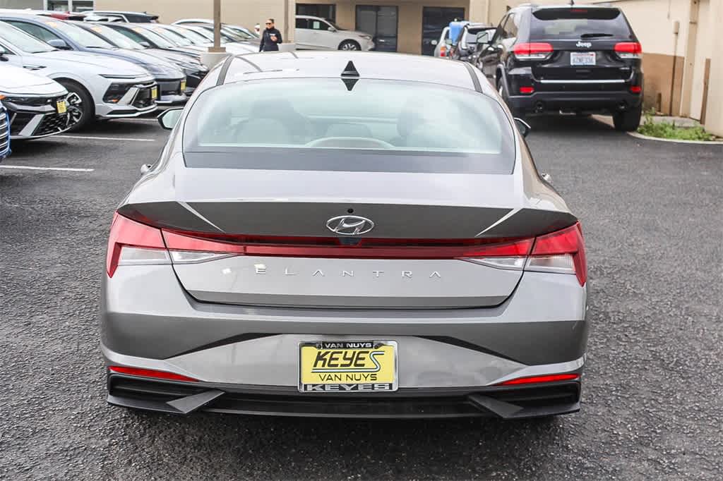 Thumbnail: 2023 Hyundai Elantra - 6