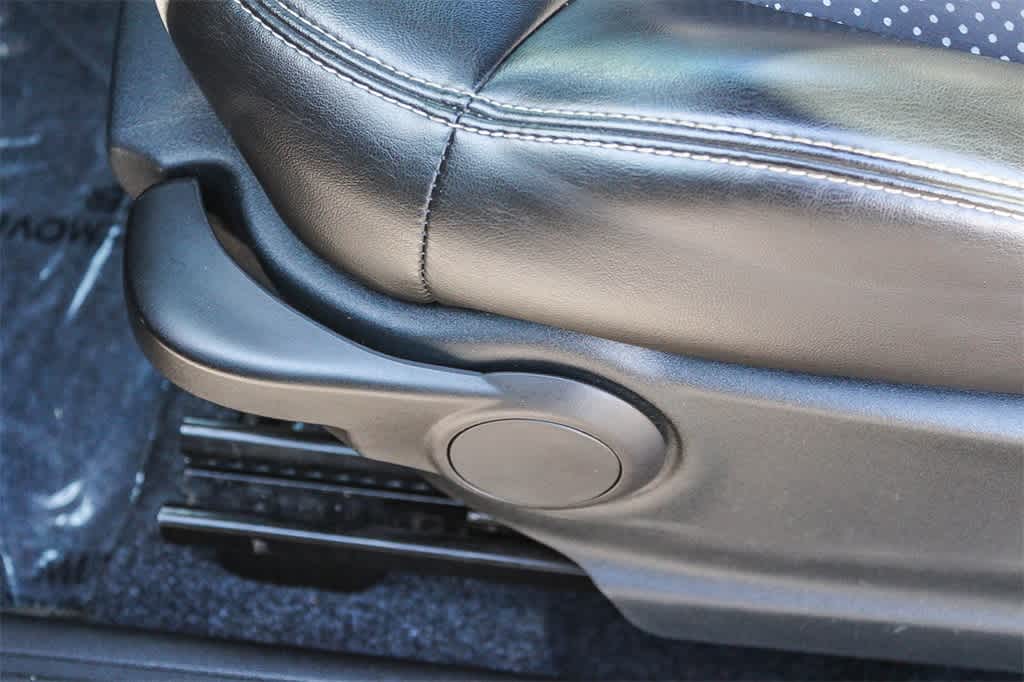 Thumbnail: 2019 Fiat 500e - 21