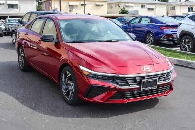 Thumbnail: 2025 Hyundai Elantra - 3