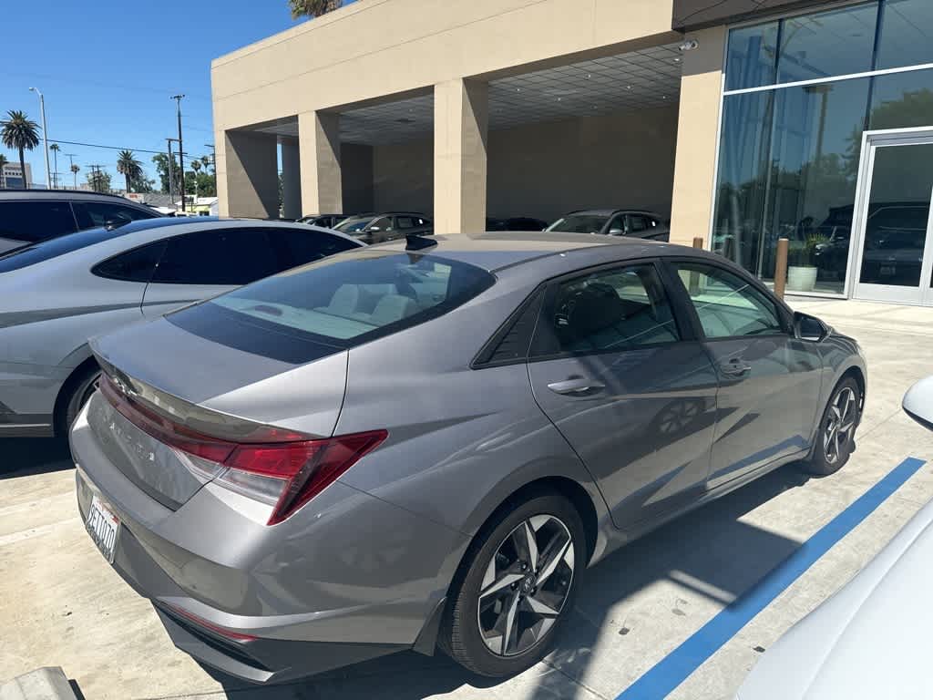 Thumbnail: 2023 Hyundai Elantra - 14