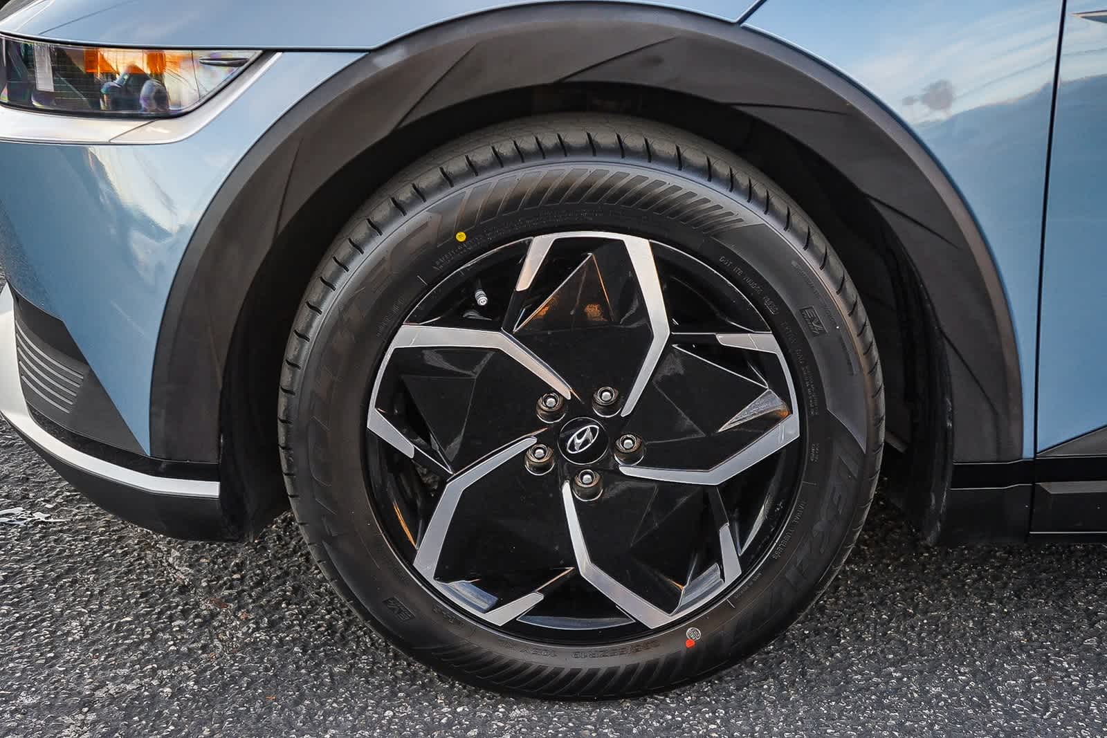 Thumbnail: 2022 Hyundai Ioniq 5 - 12