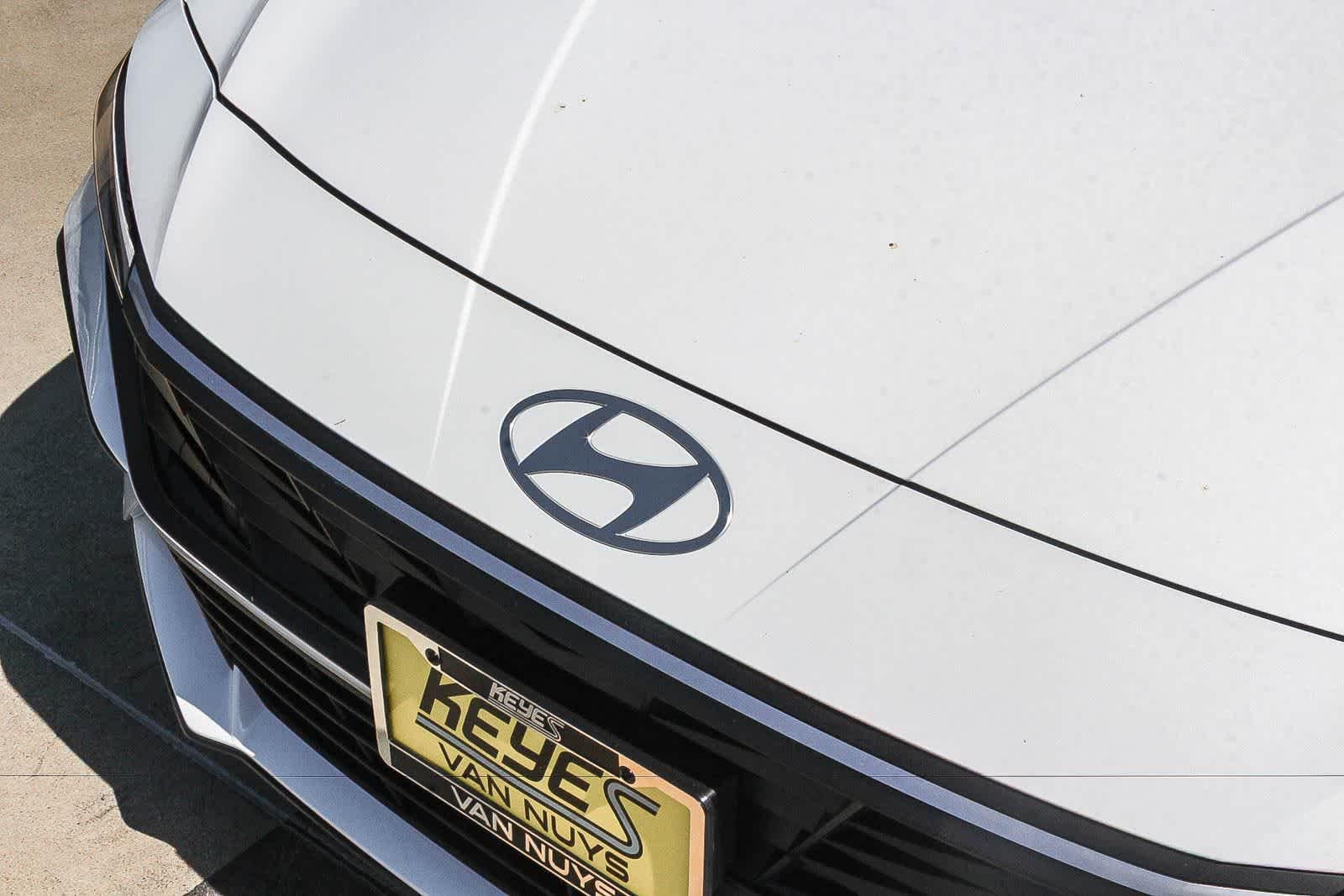 Thumbnail: 2026 Hyundai Elantra - 14