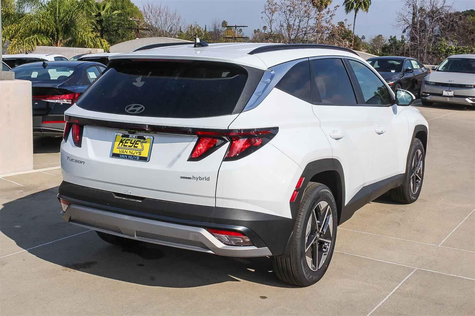 Thumbnail: 2026 Hyundai Tucson - 4