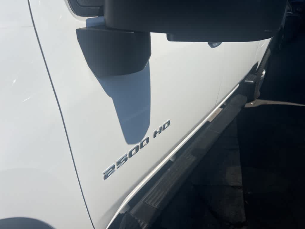 Thumbnail: 2020 Chevrolet Silverado 2500 - 4