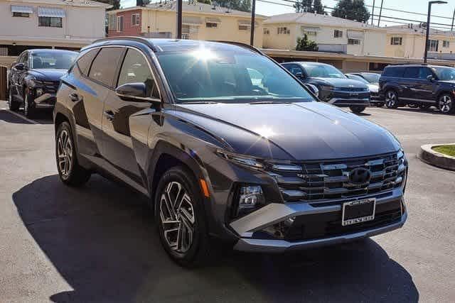 Thumbnail: 2025 Hyundai Tucson - 3