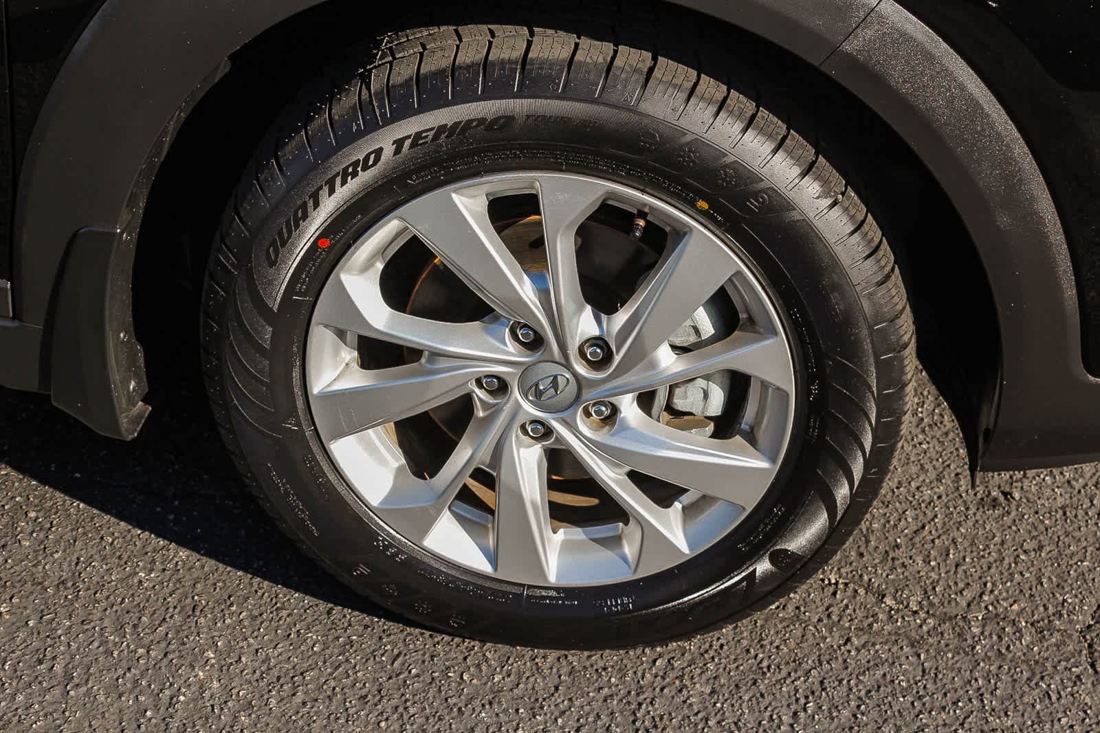 Thumbnail: 2019 Hyundai Tucson - 12