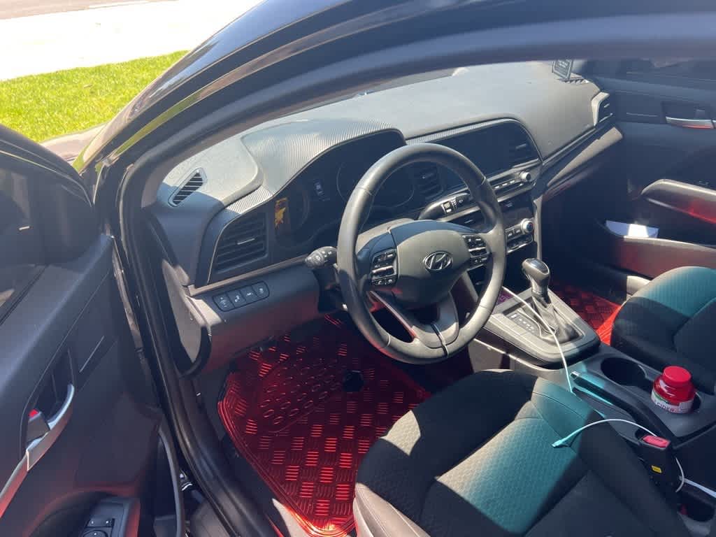 Thumbnail: 2020 Hyundai Elantra - 10