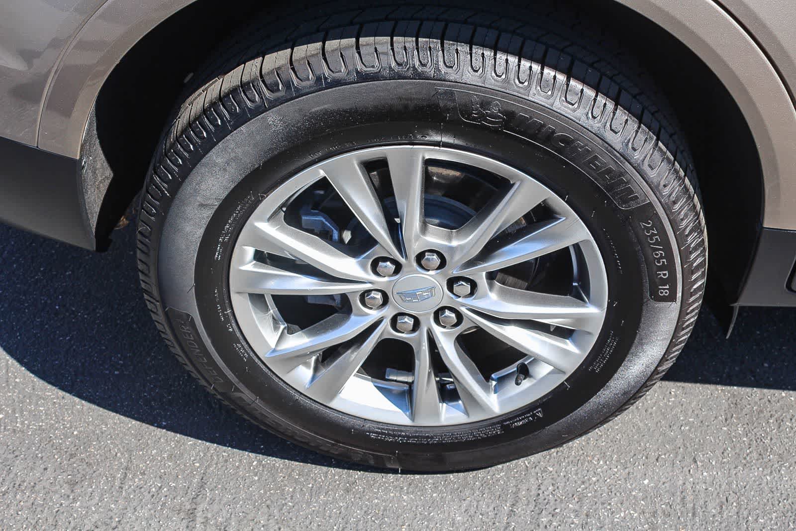 Thumbnail: 2022 Cadillac XT5 - 12