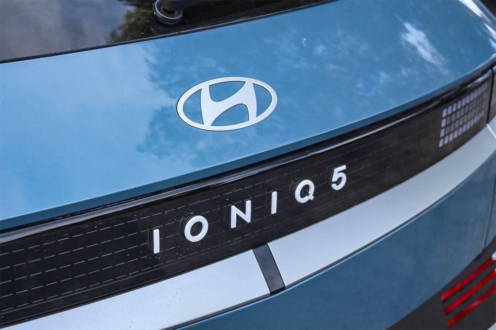 Thumbnail: 2026 Hyundai Ioniq 5 - 14