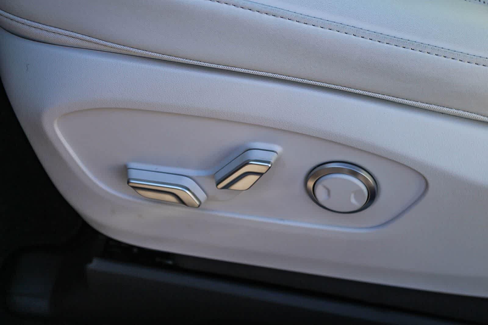 Thumbnail: 2026 Hyundai Ioniq - 28