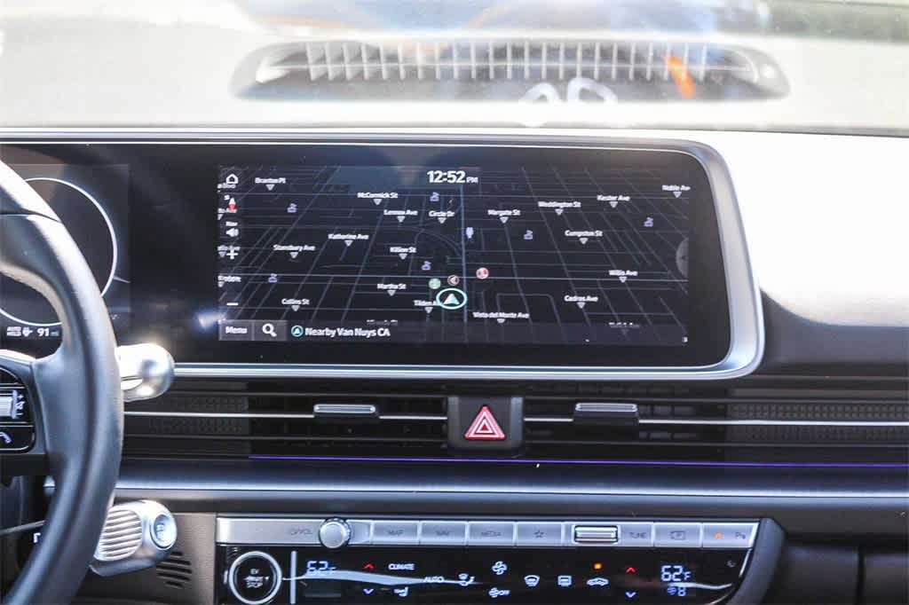 Thumbnail: 2023 Hyundai Ioniq 6 - 17