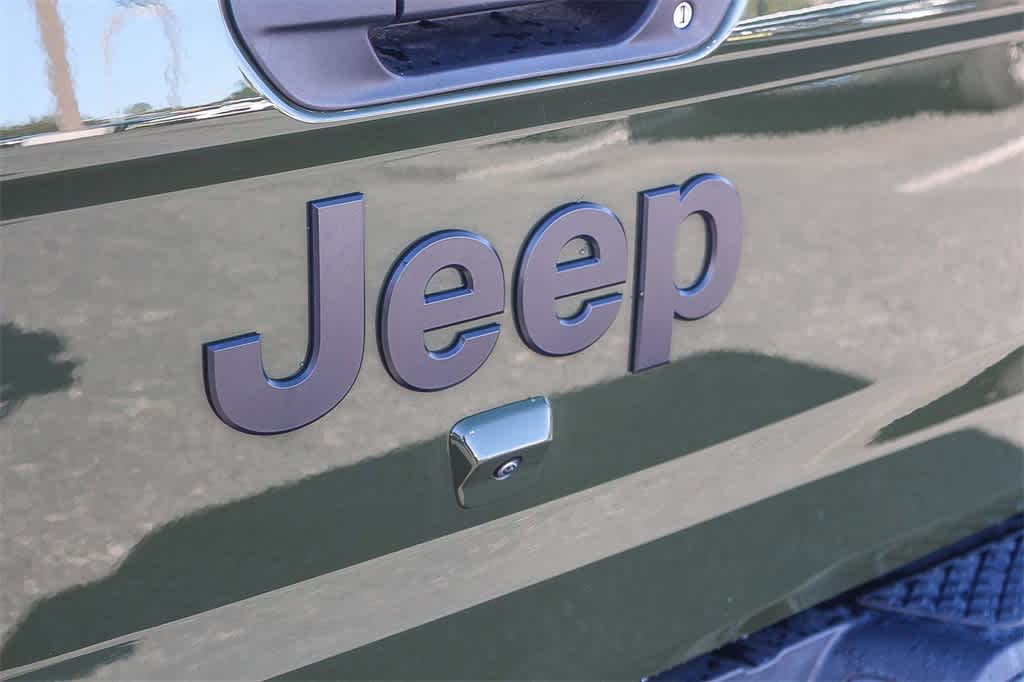Thumbnail: 2022 Jeep Gladiator - 25
