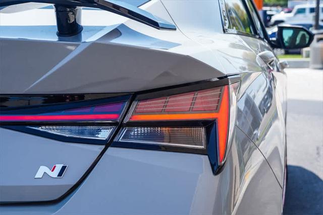 2025 Hyundai Elantra SE 11