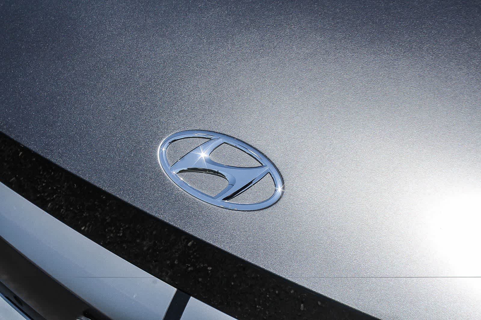 Thumbnail: 2023 Hyundai Ioniq 5 - 14