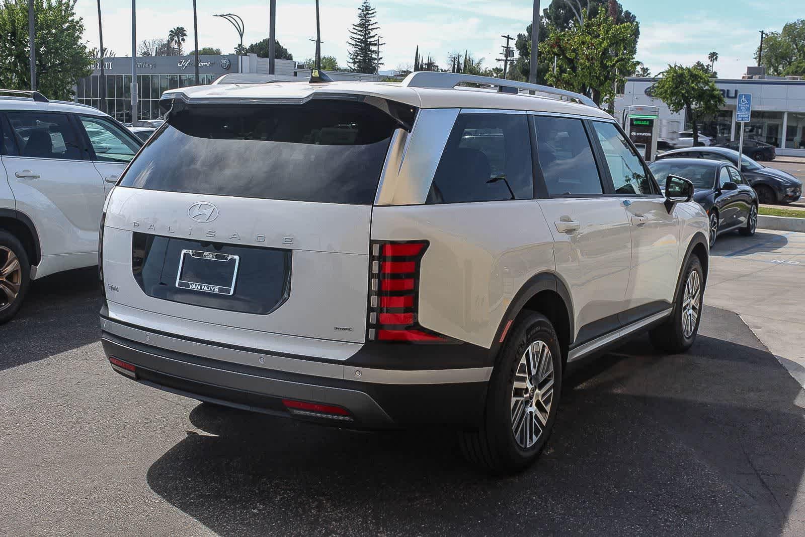 Thumbnail: 2026 Hyundai Palisade - 4