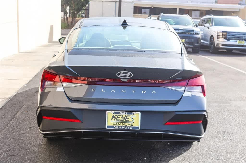 Thumbnail: 2026 Hyundai Elantra - 5