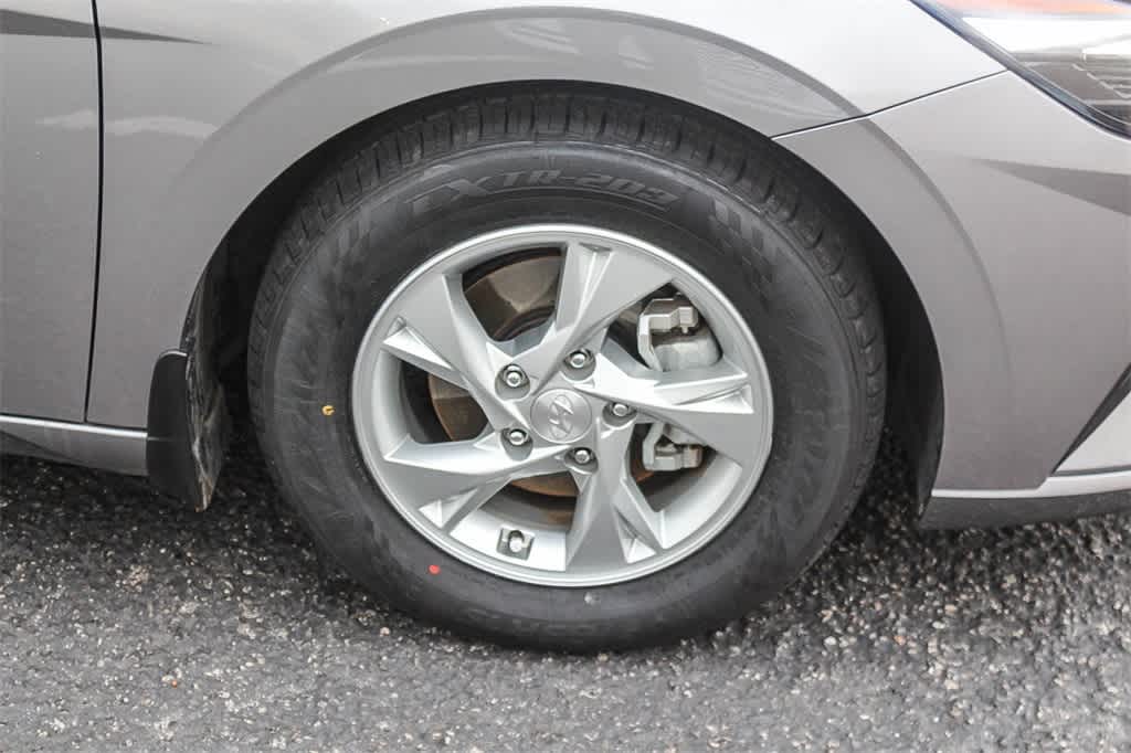 Thumbnail: 2023 Hyundai Elantra - 12