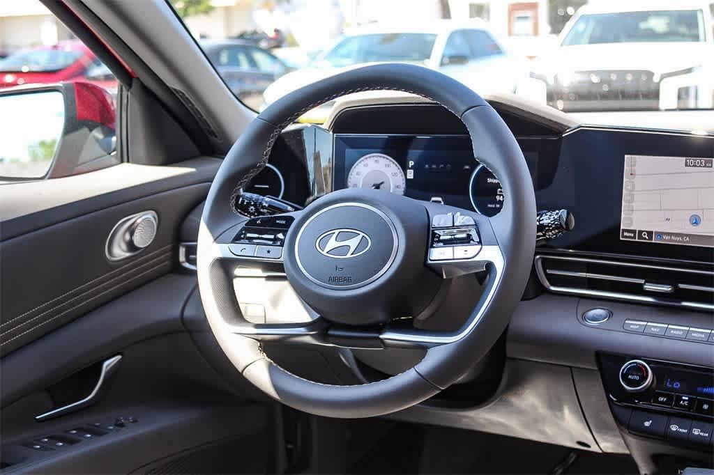 Thumbnail: 2025 Hyundai Elantra - 17