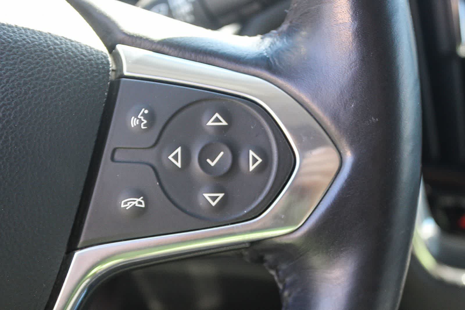 Thumbnail: 2018 Chevrolet Traverse - 34