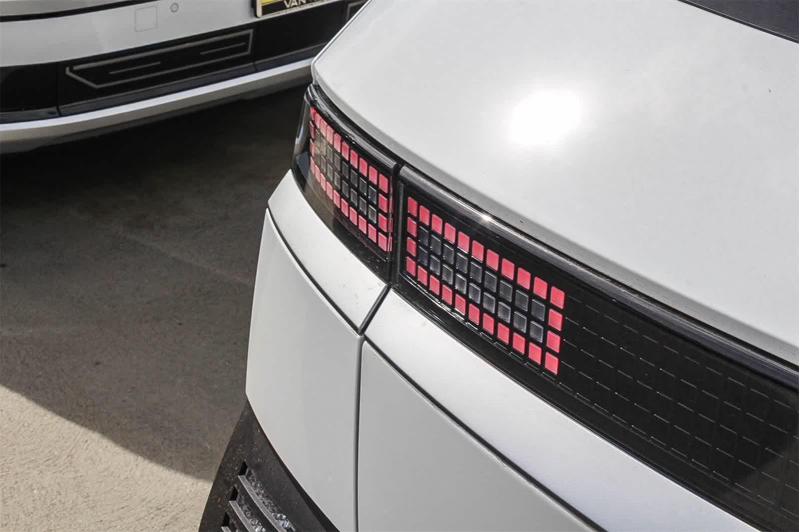 Thumbnail: 2026 Hyundai Ioniq 5 - 8