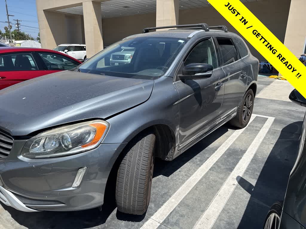 2017 Volvo XC60 T5 Dynamic -
                  Van Nuys, CA