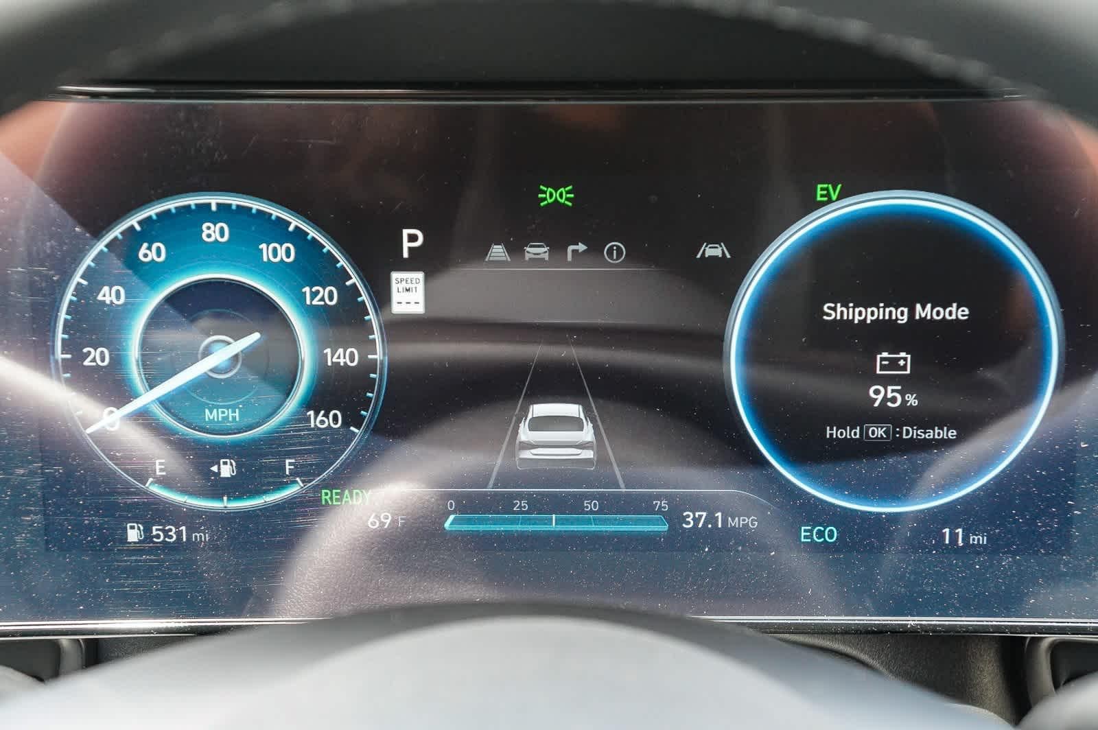 Thumbnail: 2025 Hyundai Elantra - 31