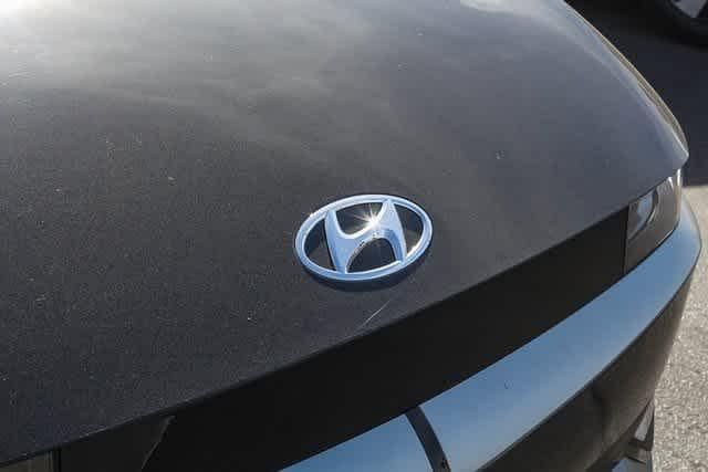 Thumbnail: 2024 Hyundai Ioniq 5 - 11