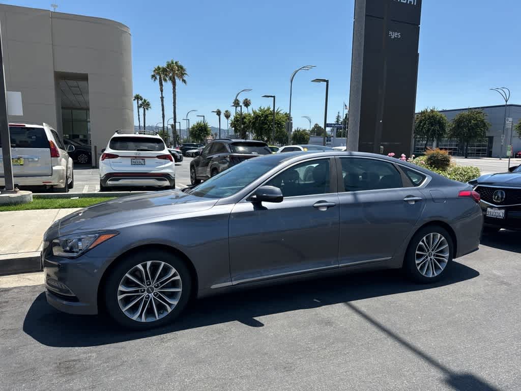 Thumbnail: 2017 Genesis G80 - 11