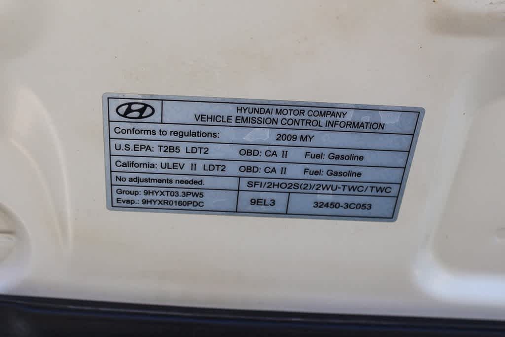 Thumbnail: 2009 Hyundai Santa Fe - 27