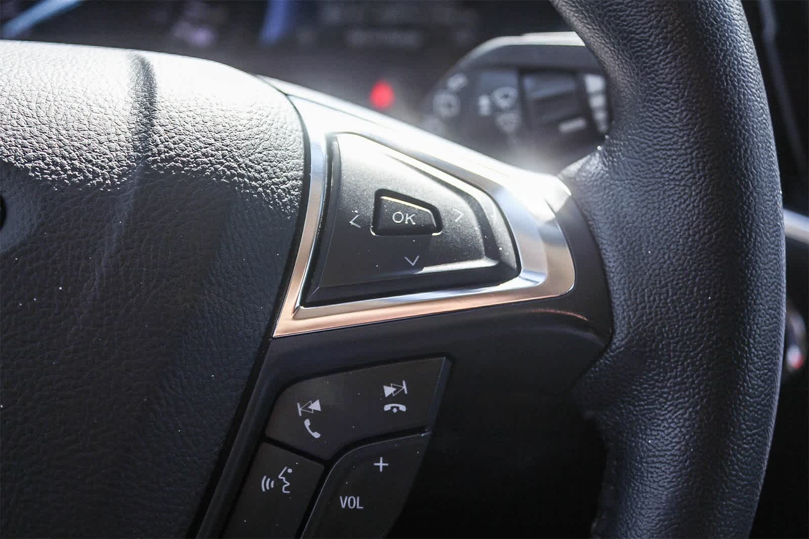 Thumbnail: 2022 Ford Edge - 33