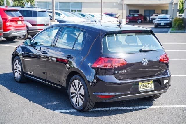 2016 Volkswagen e-Golf SE 6