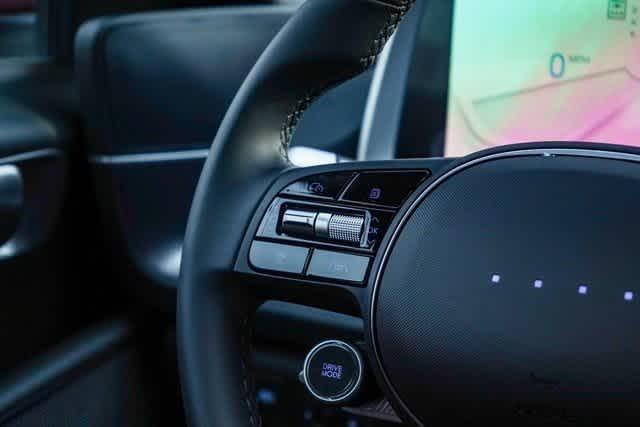 Thumbnail: 2025 Hyundai Ioniq 6 - 19